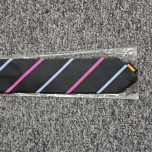 Peter Millar Men's Tie - Picture 5 of 9